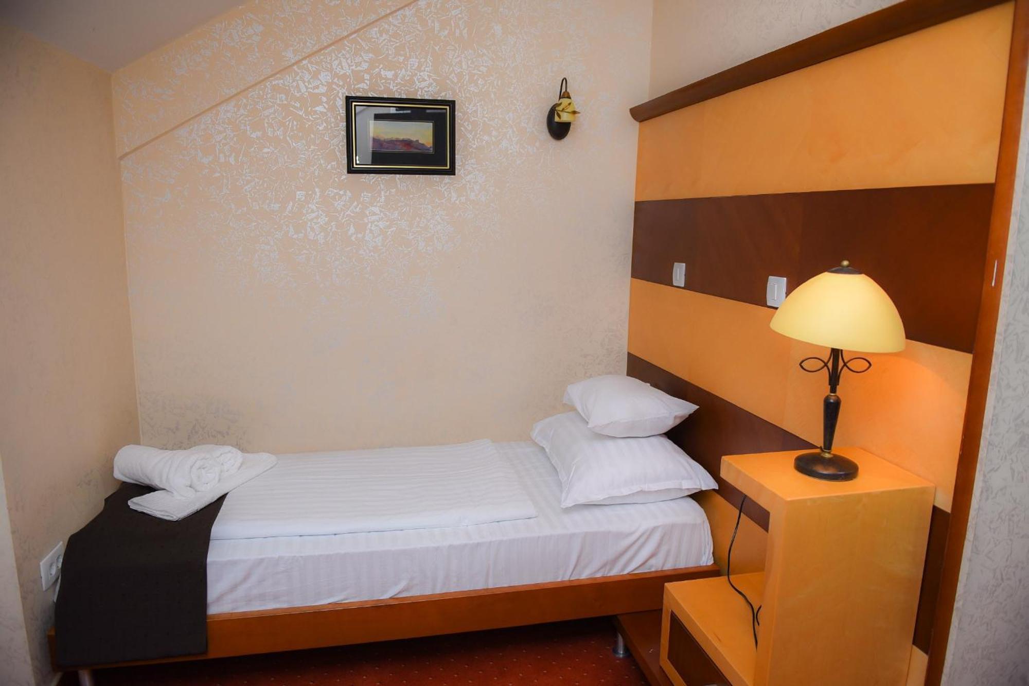 Hotel Marshal Nikšić Exterior foto